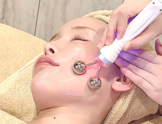 ハイボルテージ中周波EMS